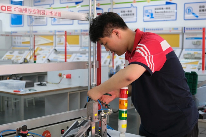 尊龙凯时(中国)人生就是搏!